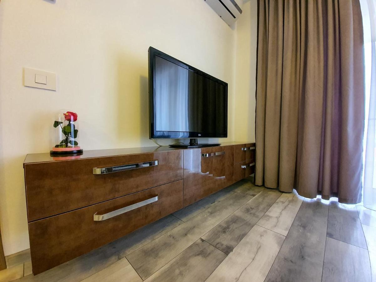 Central.Deluxe.Apartament.أرادايا المظهر الخارجي الصورة