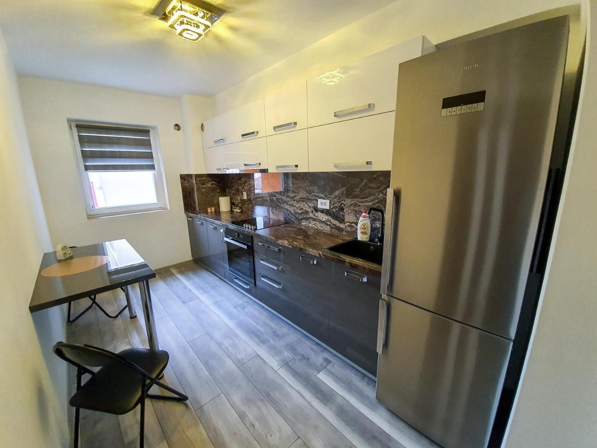 Central.Deluxe.Apartament.أرادايا المظهر الخارجي الصورة