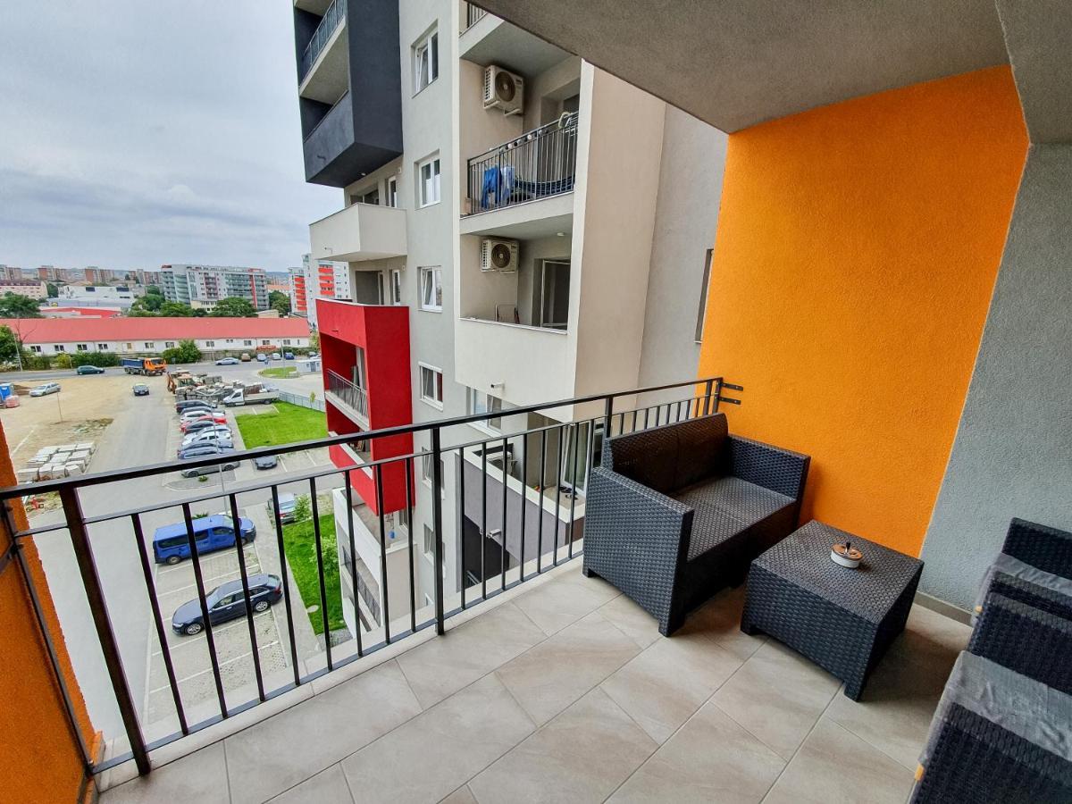 Central.Deluxe.Apartament.أرادايا المظهر الخارجي الصورة